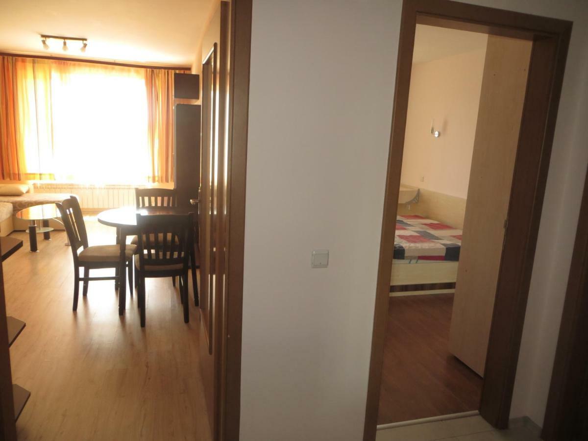 Апартамент Зорница Apartment Burgas Exterior photo